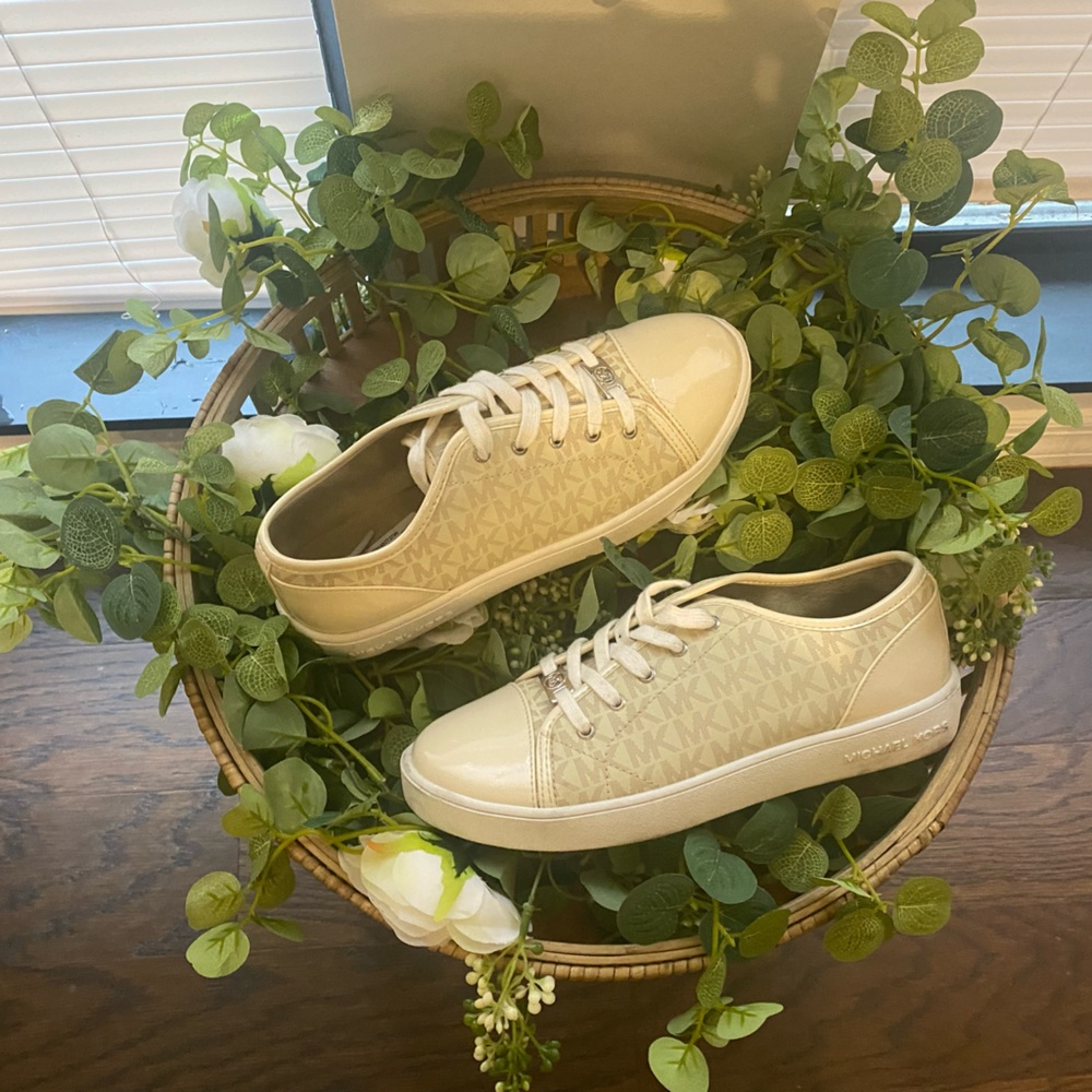 MICHAEL KORS SNEAKERS